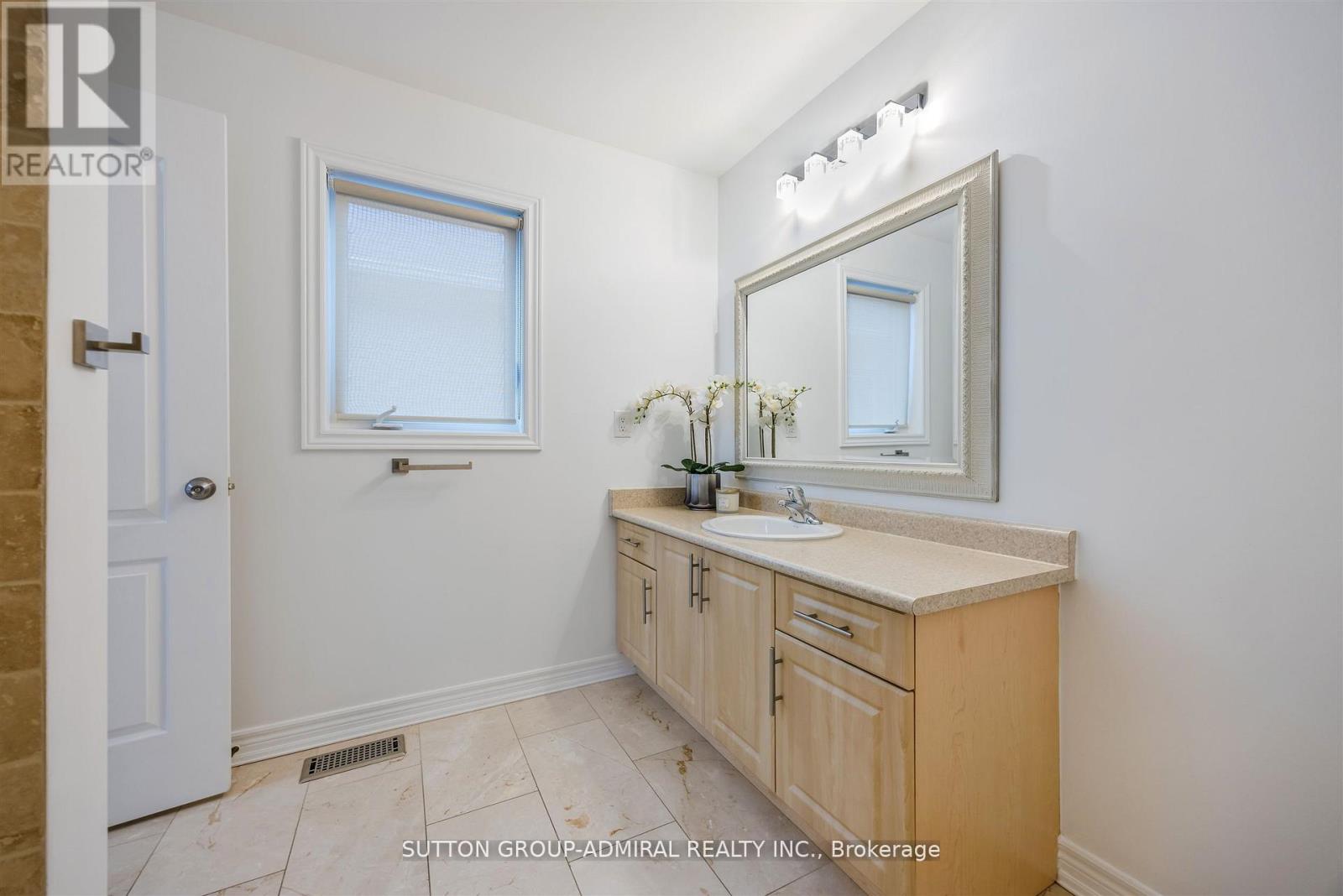 59 Aidan Drive, Vaughan, Ontario  L4H 0C4 - Photo 24 - N13112552
