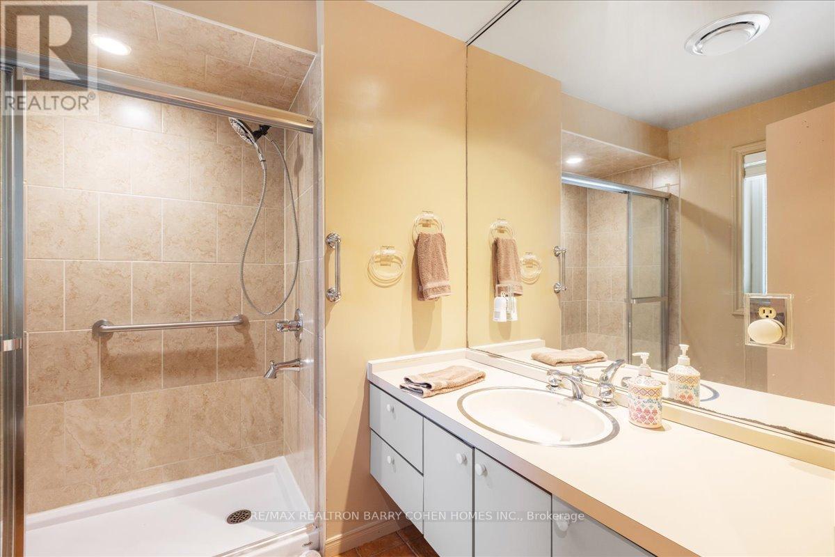 700 Lake Drive N, Georgina, Ontario  L4P 3C8 - Photo 20 - N13112746