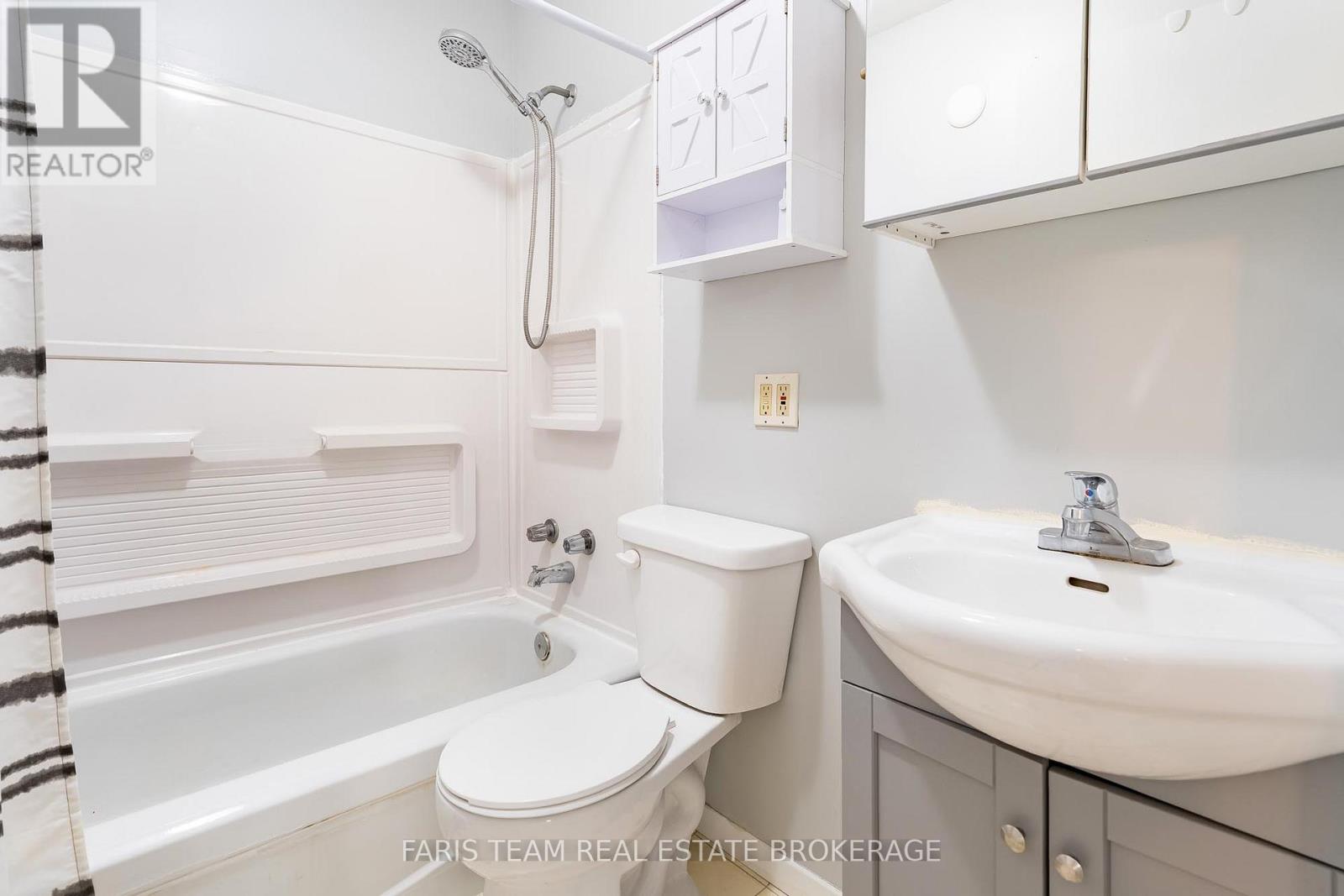 46 Hearthstone Drive, Tay, Ontario  L0K 2C0 - Photo 22 - S13112546