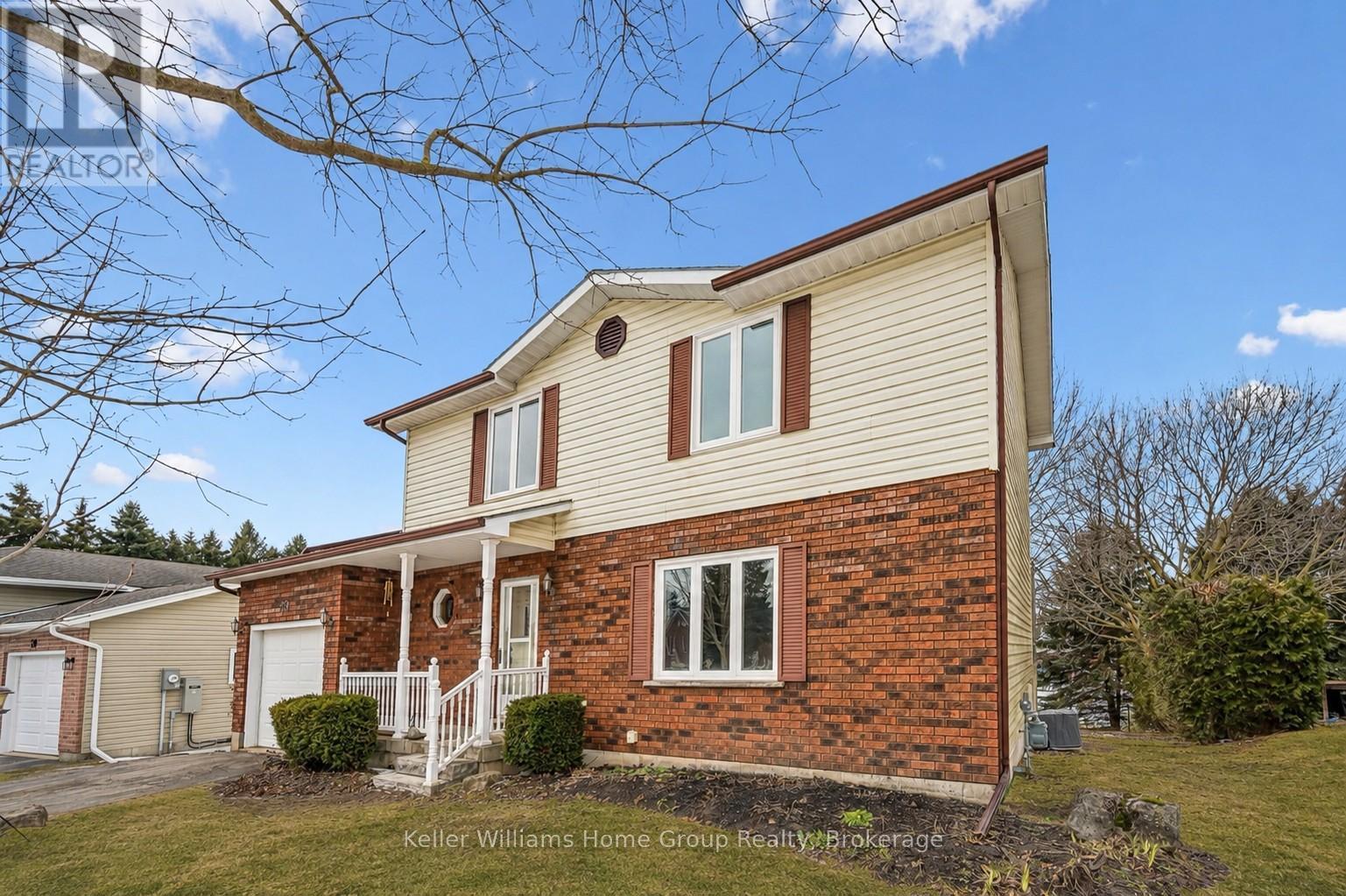 28 Edward Street, Mapleton, Ontario  N0G 1P0 - Photo 2 - X12911932