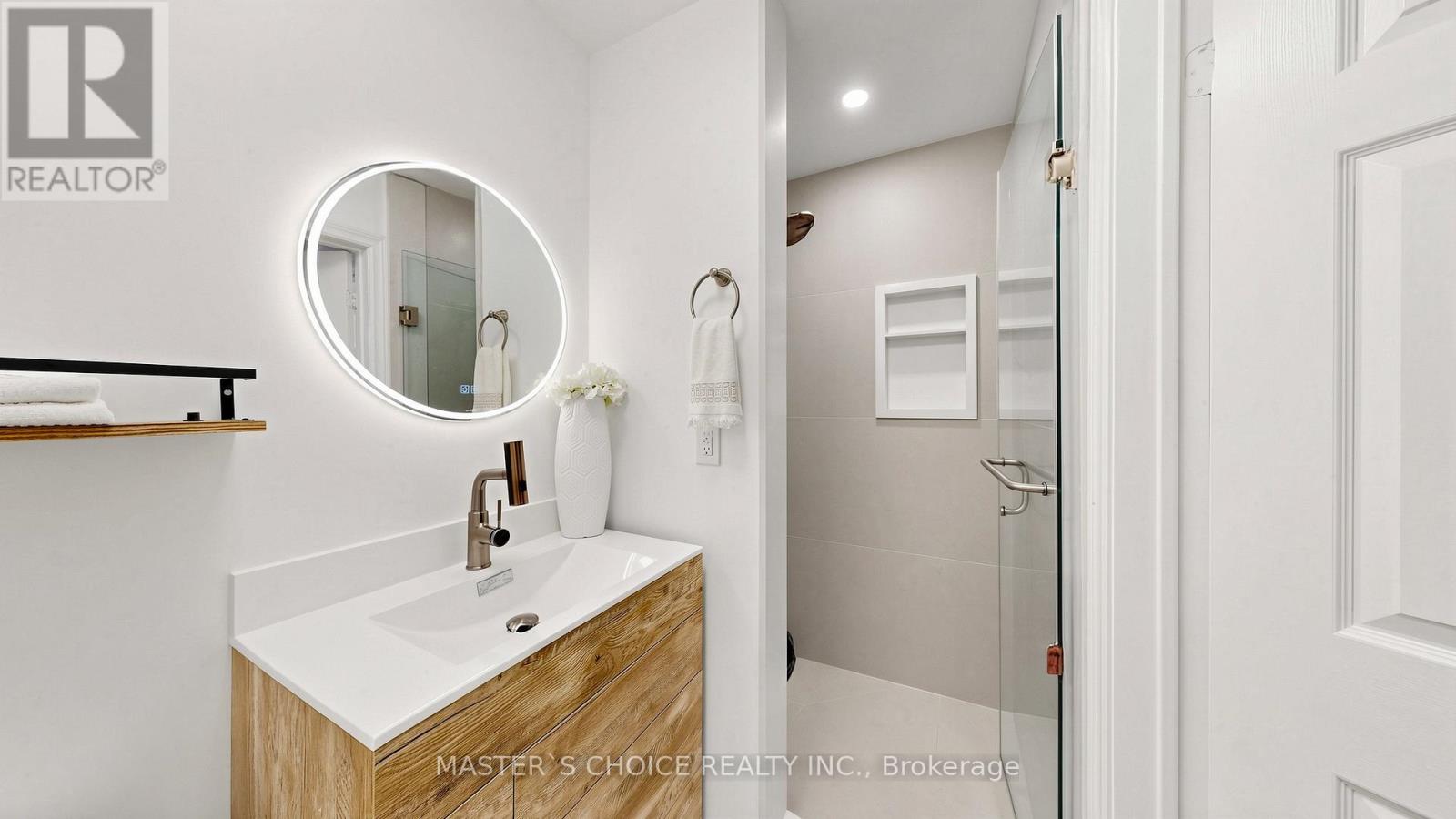 5 Espby Court, Richmond Hill, Ontario  L4C 9L2 - Photo 24 - N13074170
