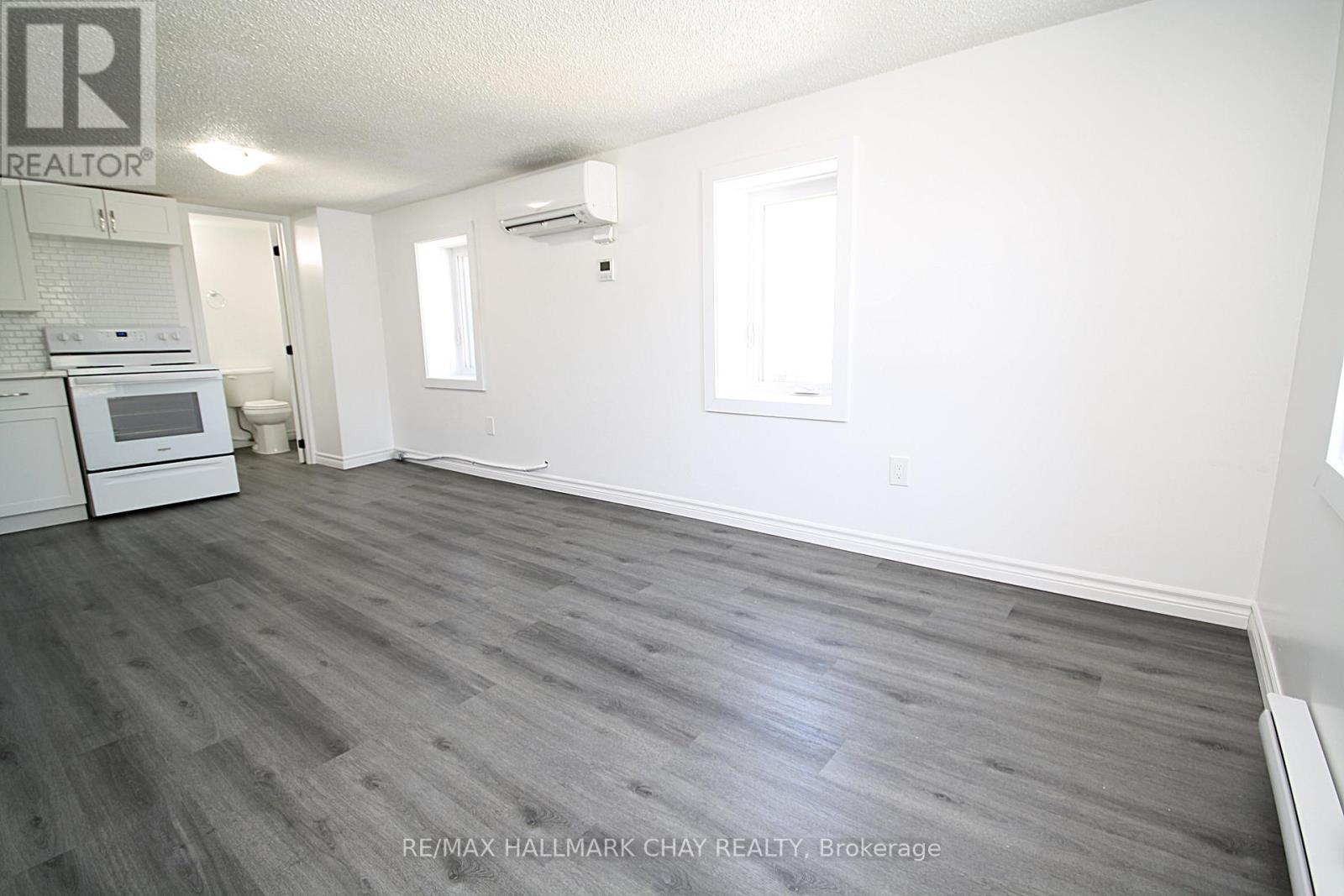 5 - 58 Queen Street W, Springwater, Ontario  L0L 1P0 - Photo 2 - S12909708