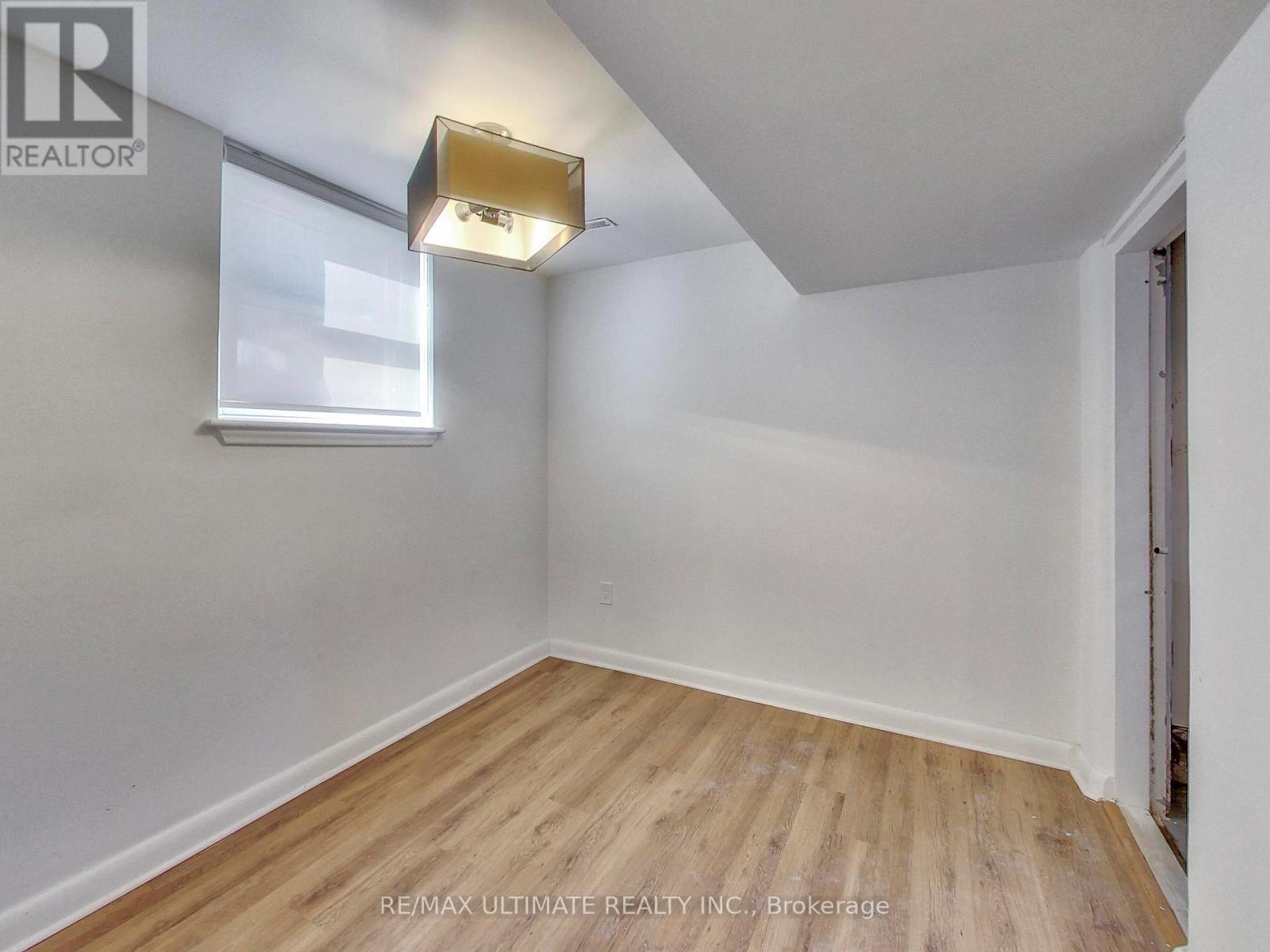 120 Edinborough Court, Toronto, Ontario  M6N 2E8 - Photo 29 - W13037248