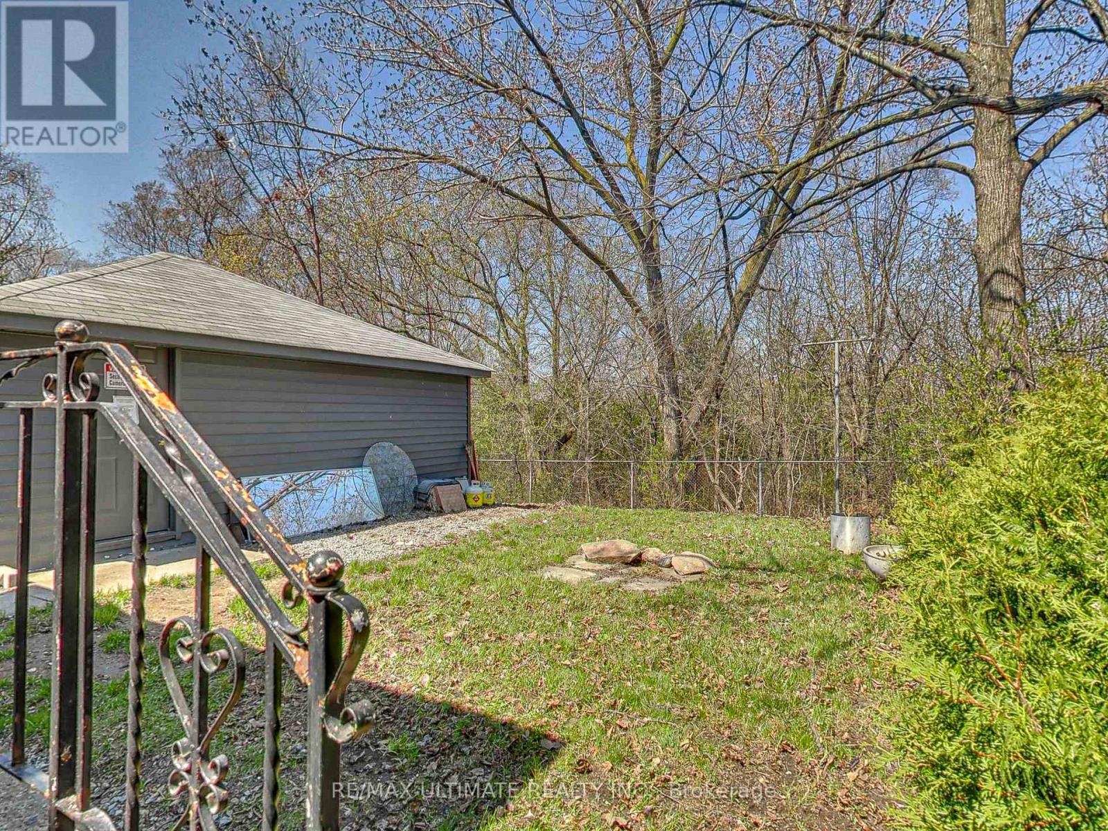 120 Edinborough Court, Toronto, Ontario  M6N 2E8 - Photo 37 - W13037248