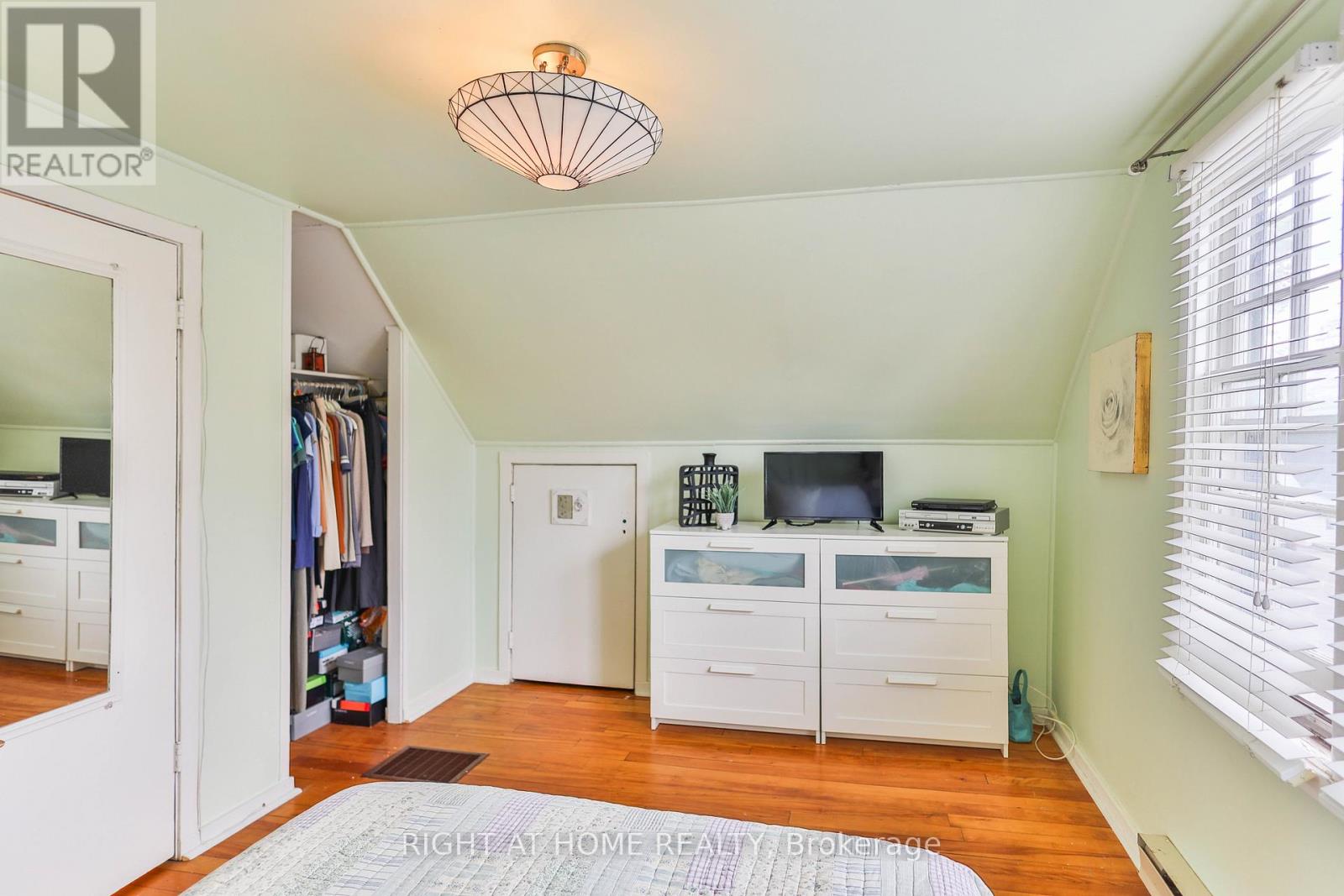 37 Stewart Street, Oakville, Ontario  L6K 1X3 - Photo 22 - W13112556