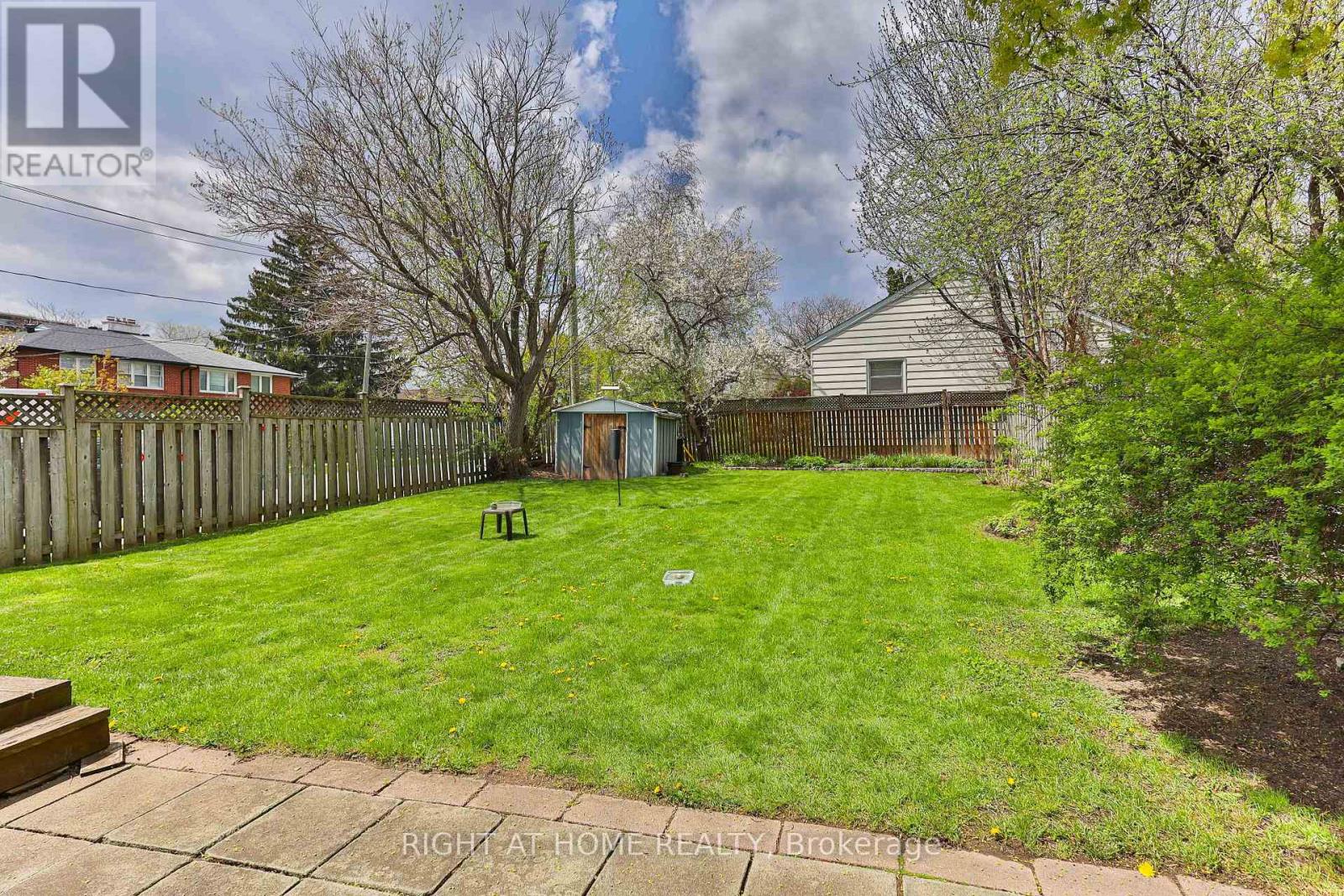 37 Stewart Street, Oakville, Ontario  L6K 1X3 - Photo 26 - W13112556