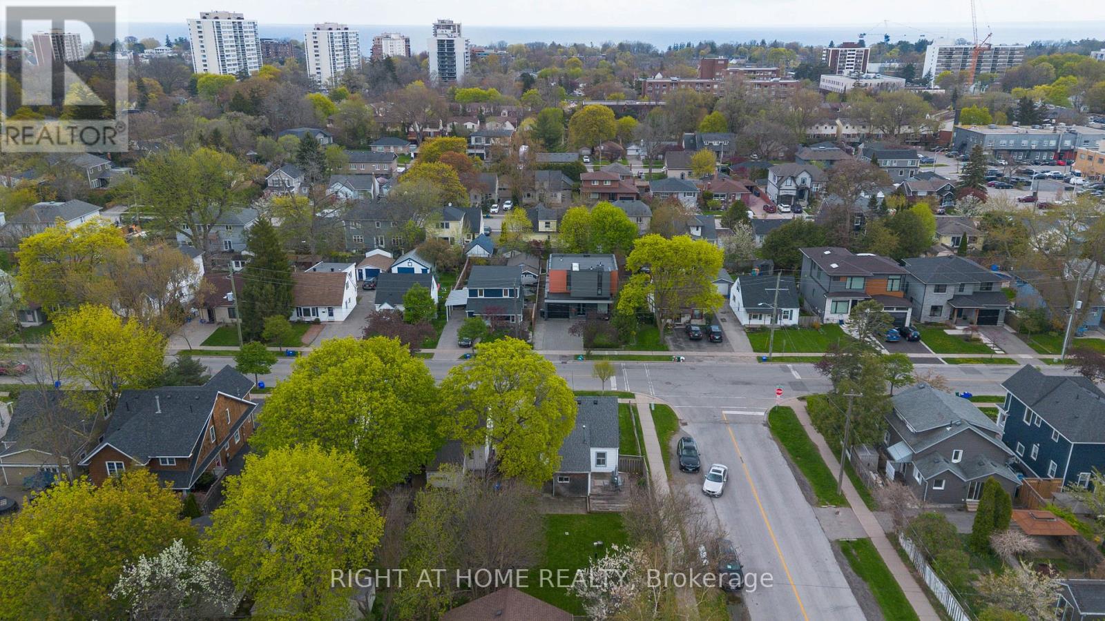 37 Stewart Street, Oakville, Ontario  L6K 1X3 - Photo 35 - W13112556