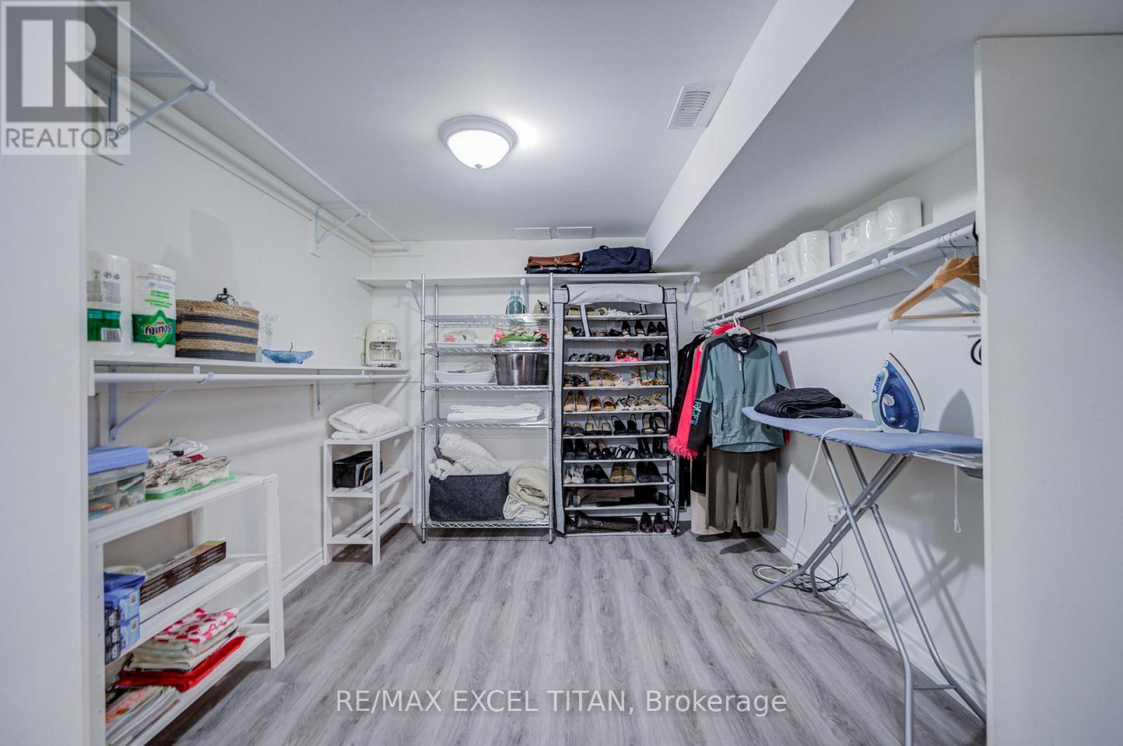 25 - 1725 The Chase, Mississauga, Ontario  L5M 4N3 - Photo 19 - W13112568