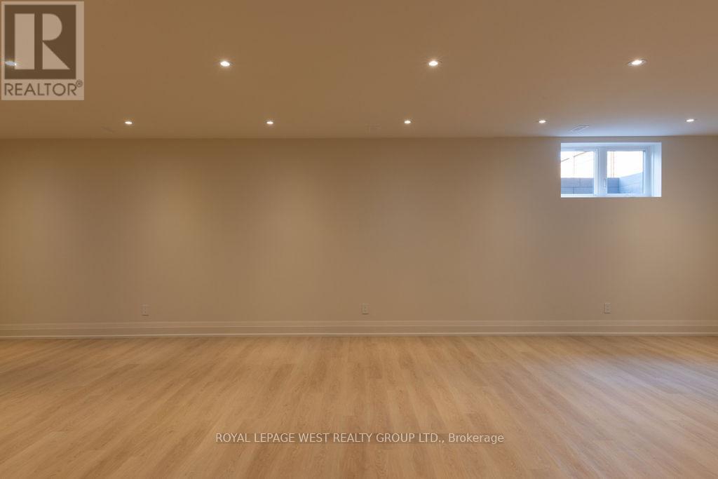60 Athol Avenue, Toronto, Ontario  M8Z 2A8 - Photo 21 - W13112616