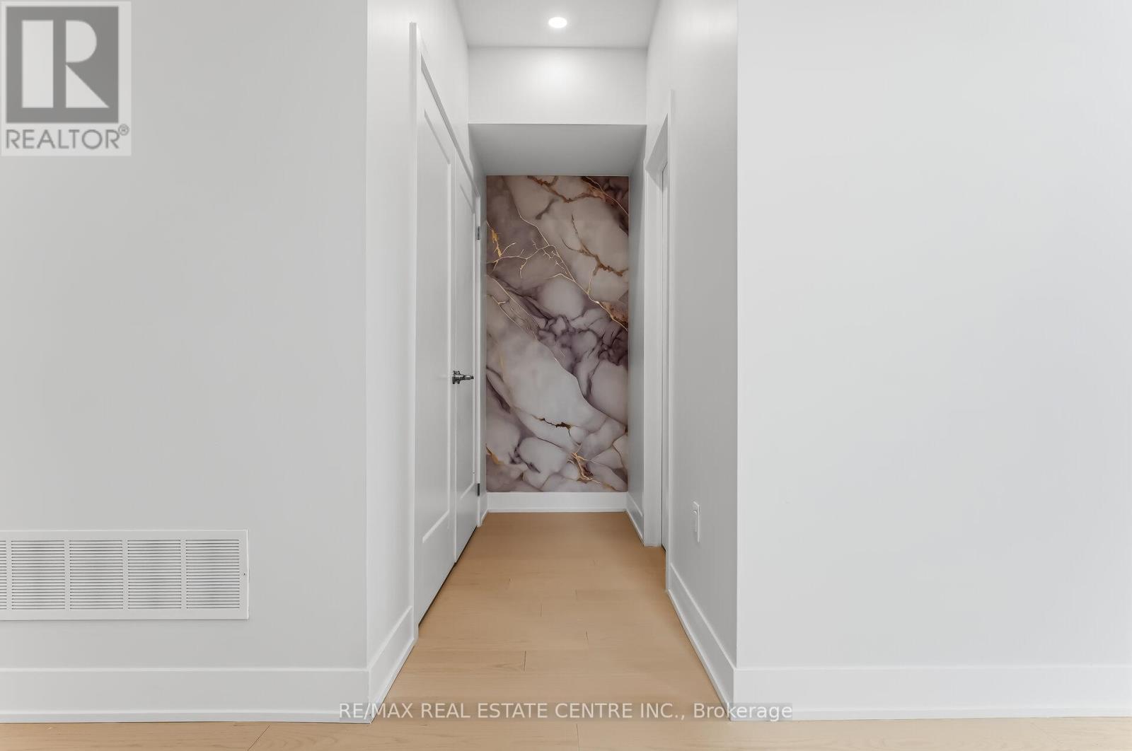 Main - 11 Bentley Drive, Toronto, Ontario  M8Z 3L9 - Photo 27 - W13112618