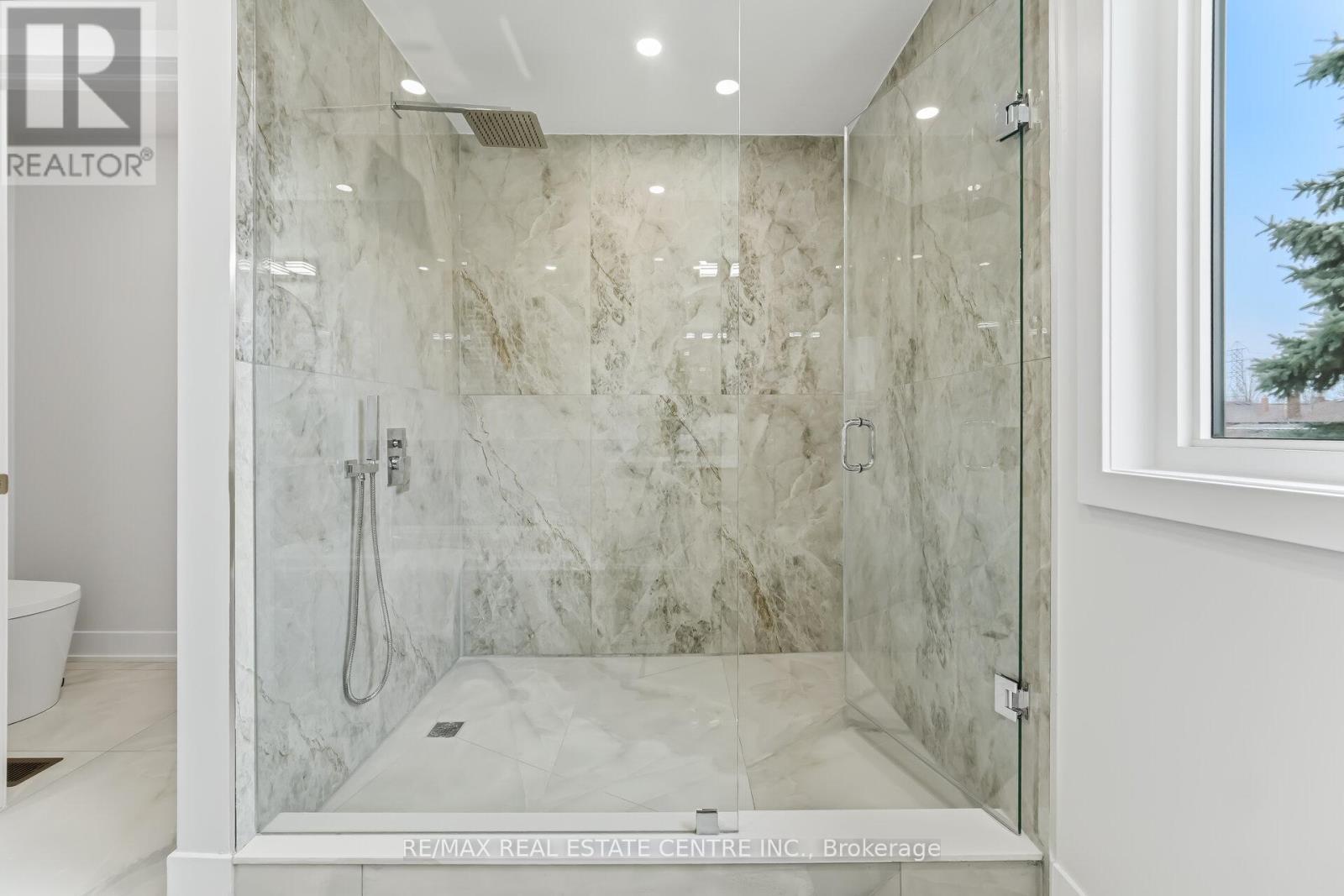 Main - 11 Bentley Drive, Toronto, Ontario  M8Z 3L9 - Photo 40 - W13112618