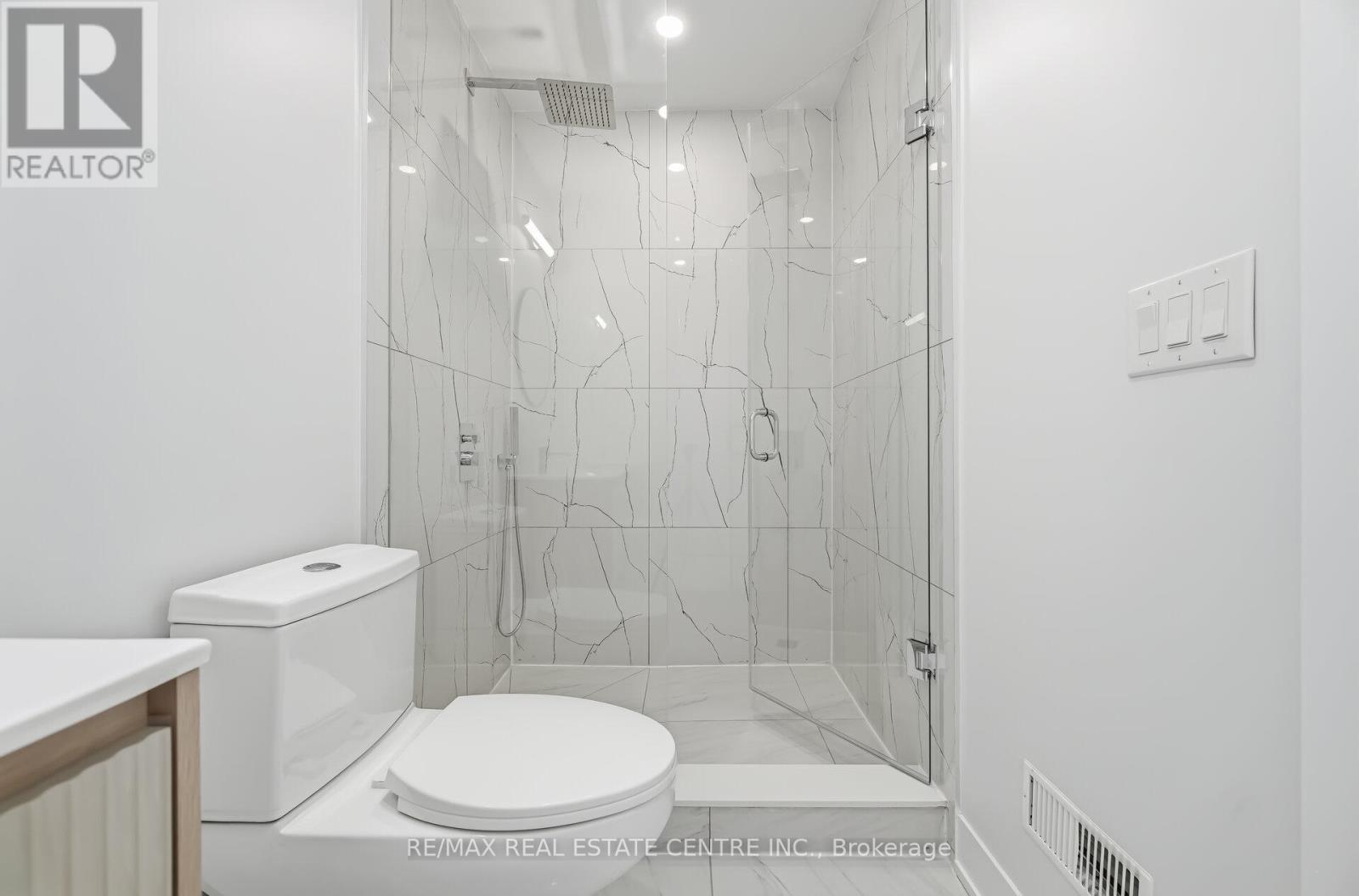 Main - 11 Bentley Drive, Toronto, Ontario  M8Z 3L9 - Photo 43 - W13112618