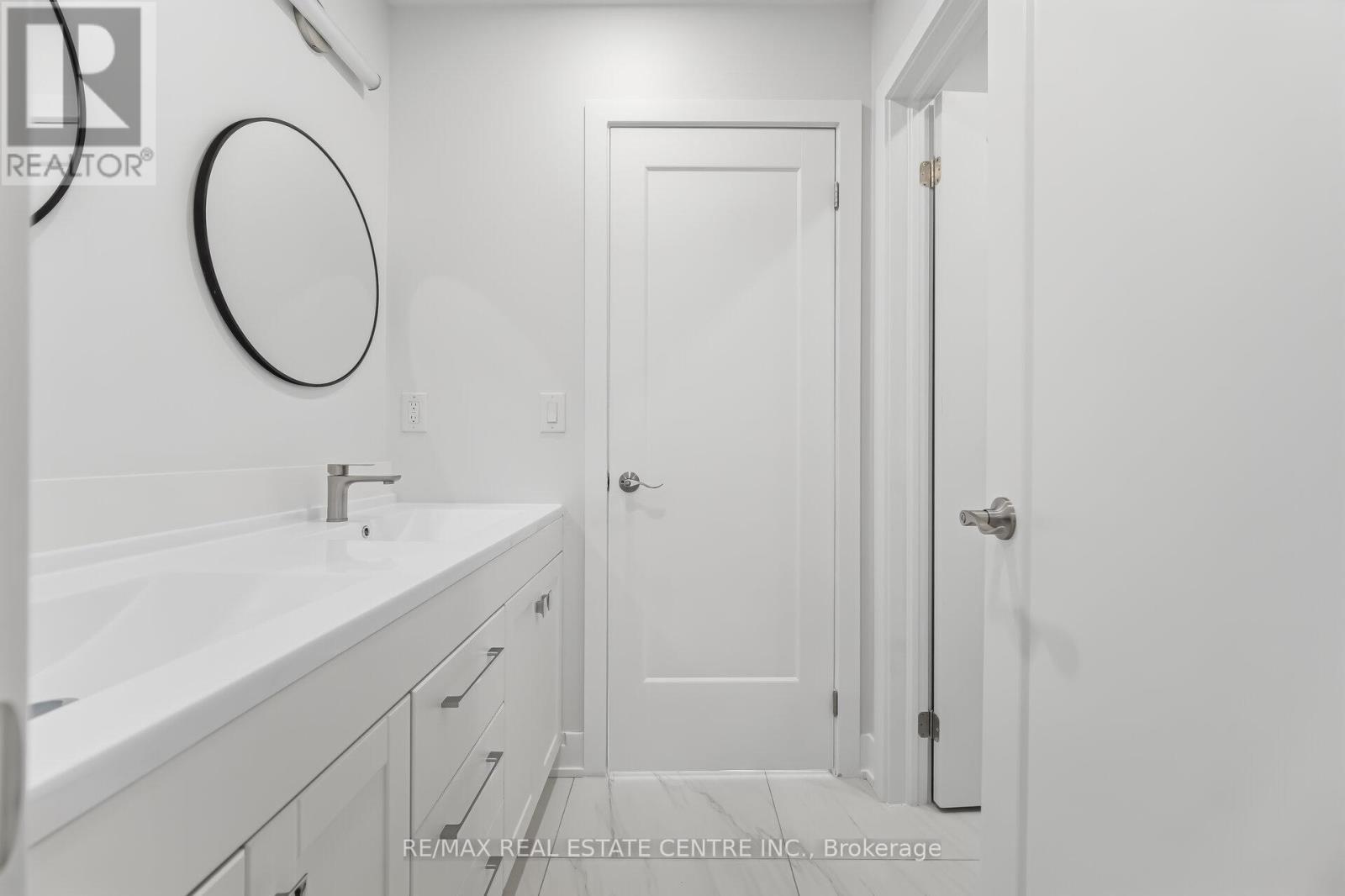 Main - 11 Bentley Drive, Toronto, Ontario  M8Z 3L9 - Photo 46 - W13112618