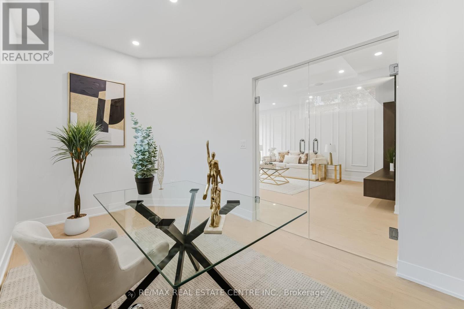 Main - 11 Bentley Drive, Toronto, Ontario  M8Z 3L9 - Photo 50 - W13112618