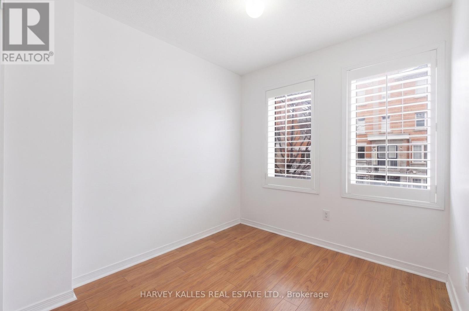 18 - 20 Turntable Crescent, Toronto, Ontario  M6H 4K9 - Photo 11 - W13112756