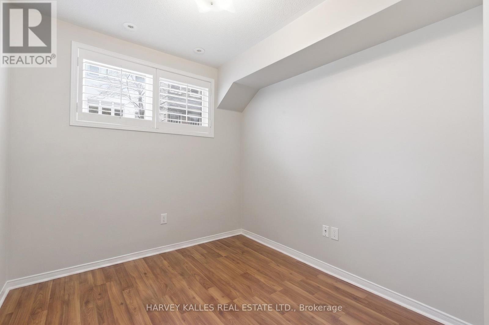 18 - 20 Turntable Crescent, Toronto, Ontario  M6H 4K9 - Photo 13 - W13112756