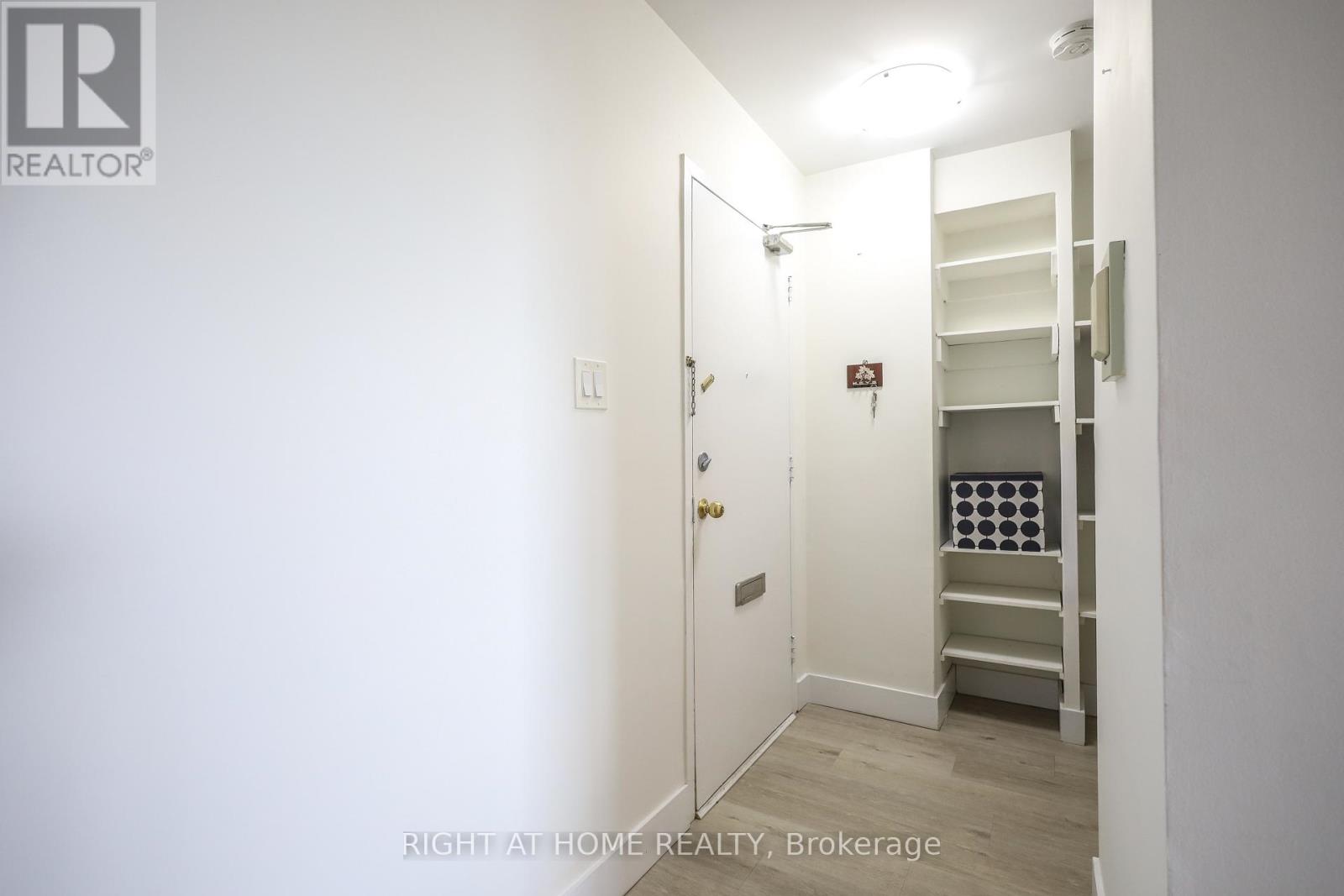 207 - 1455 Lawrence Avenue W, Toronto, Ontario  M6L 1B1 - Photo 22 - W13112780
