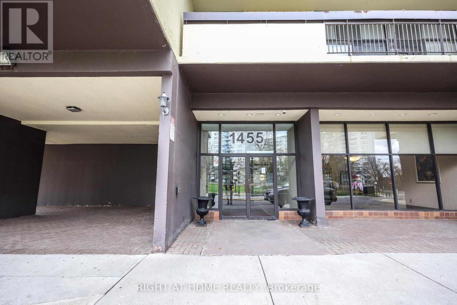 207 - 1455 Lawrence Avenue W, Toronto, Ontario  M6L 1B1 - Photo 25 - W13112780