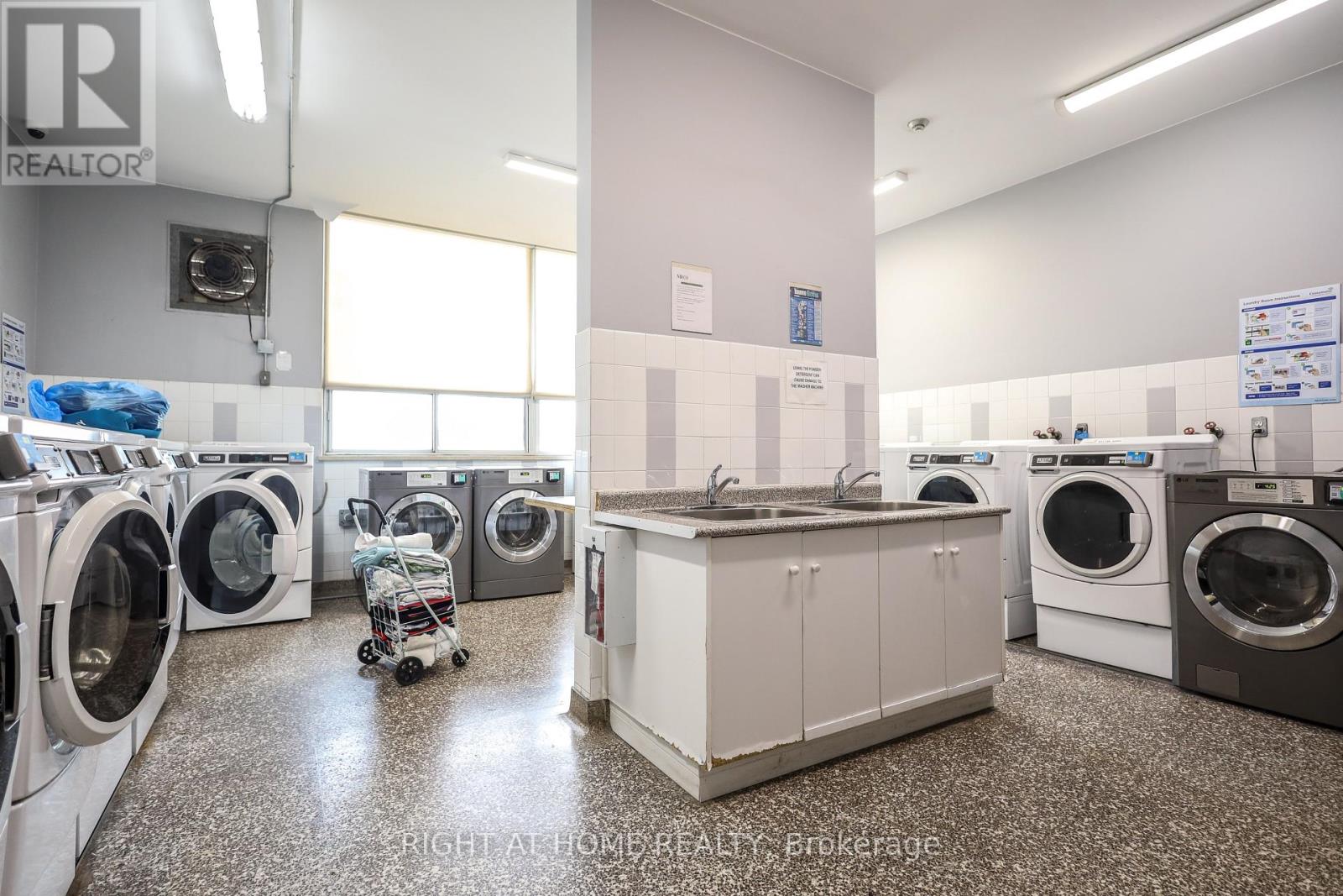 207 - 1455 Lawrence Avenue W, Toronto, Ontario  M6L 1B1 - Photo 27 - W13112780