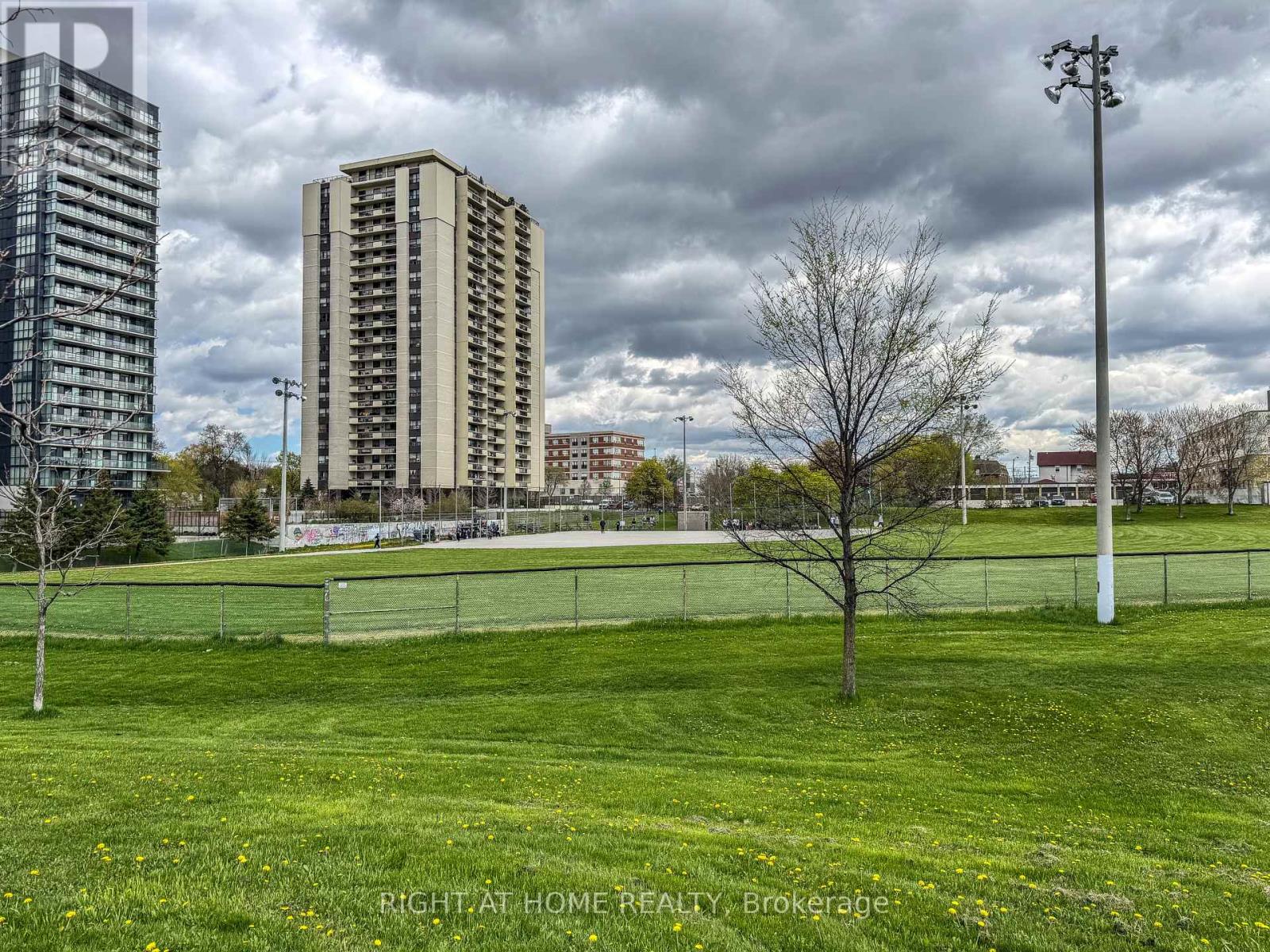 207 - 1455 Lawrence Avenue W, Toronto, Ontario  M6L 1B1 - Photo 34 - W13112780