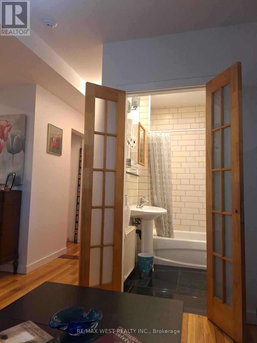 Bsmt - 45 Beaty Avenue, Toronto, Ontario  M6K 3B3 - Photo 8 - W13112834