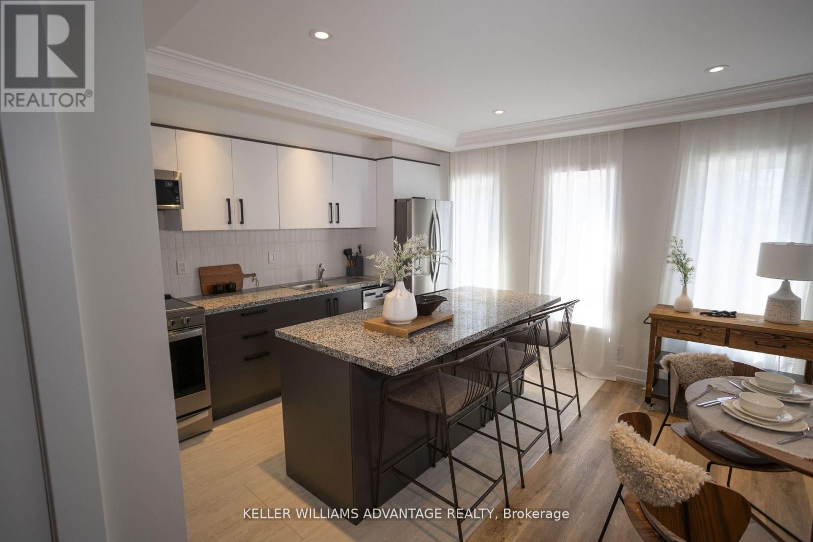 Unit 3 - 12 Batavia Avenue, Toronto, Ontario  M6N 4A2 - Photo 3 - W13112850