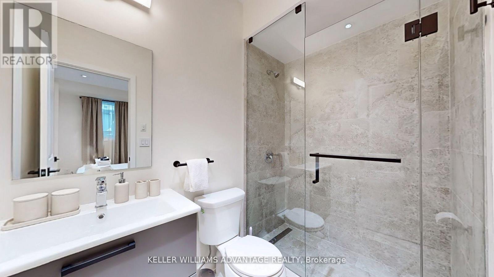 Unit 3 - 12 Batavia Avenue, Toronto, Ontario  M6N 4A2 - Photo 6 - W13112850