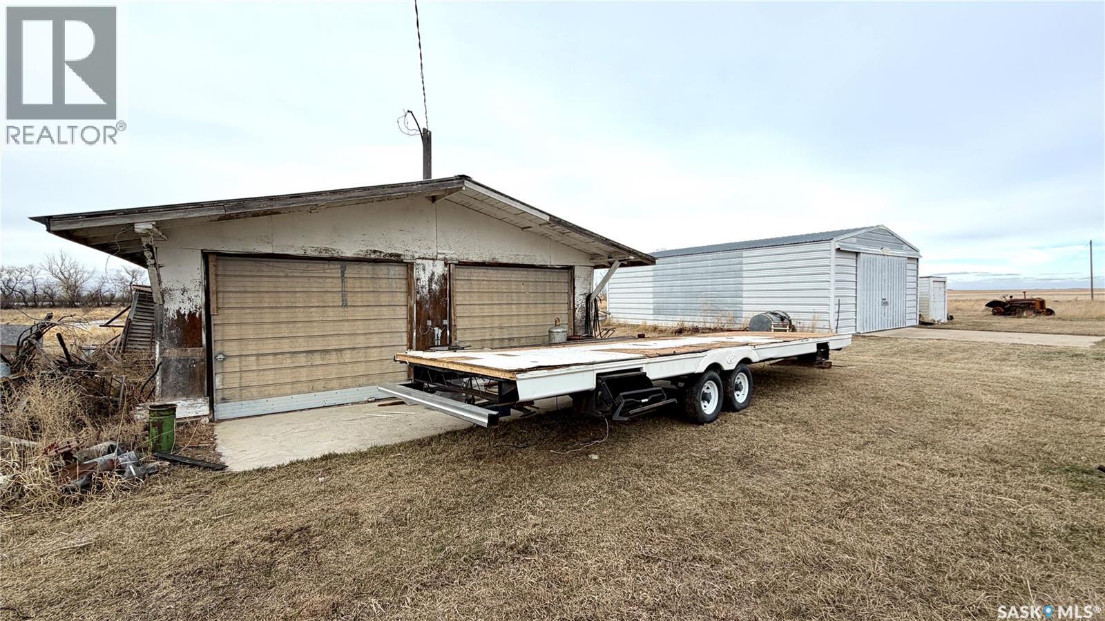 East Elbow Acreage, Loreburn Rm No. 254, Saskatchewan  S0H 1J0 - Photo 2 - SK025794