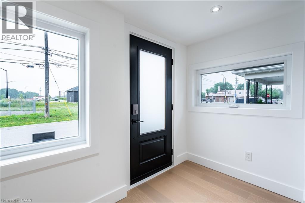 4471 First Avenue, Niagara Falls, Ontario  L2E 4G1 - Photo 7 - 40800363