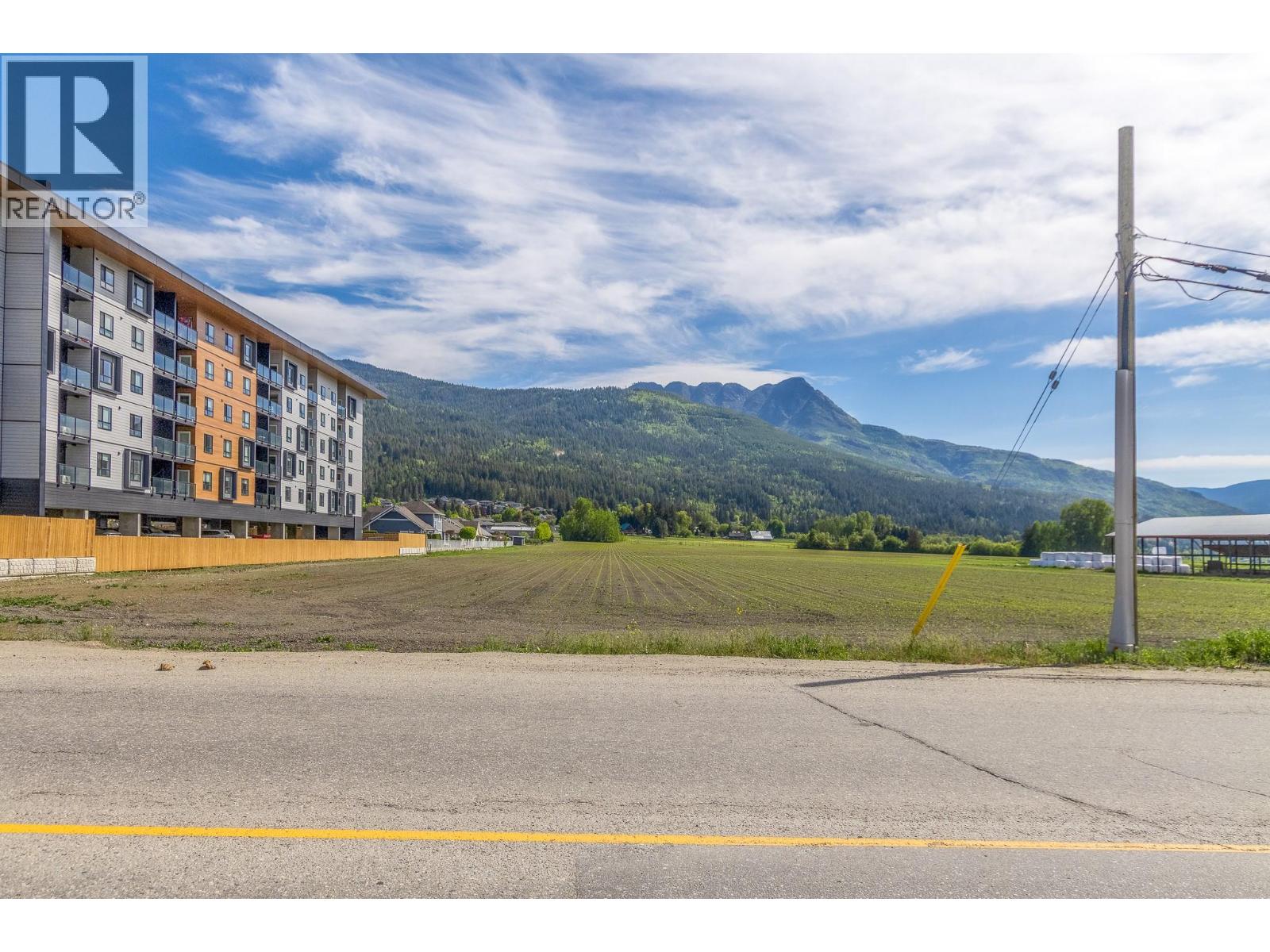 1490 10 Avenue SW Lot# 3, Salmon Arm, British Columbia  V1E 1T2 - Photo 6 - 10371498