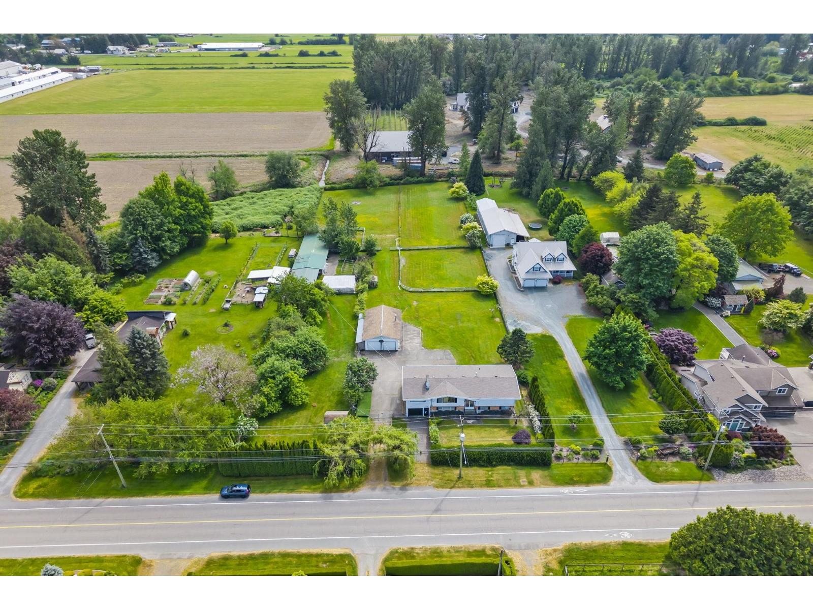 41588 Yarrow Central Road, Yarrow, Yarrow, British Columbia  V2R 5G4 - Photo 24 - R3121459