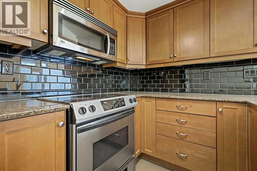 1607, 910 5 Avenue Sw, Calgary, Alberta  T2P 0C3 - Photo 8 - A2309775