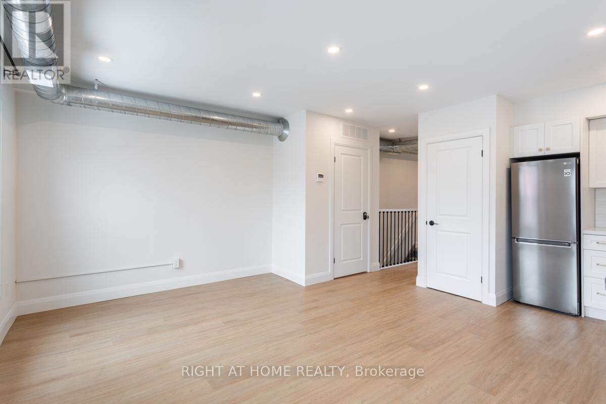 2 - 115 Catharine Street N, Hamilton, Ontario  L8R 1J5 - Photo 7 - X13112560