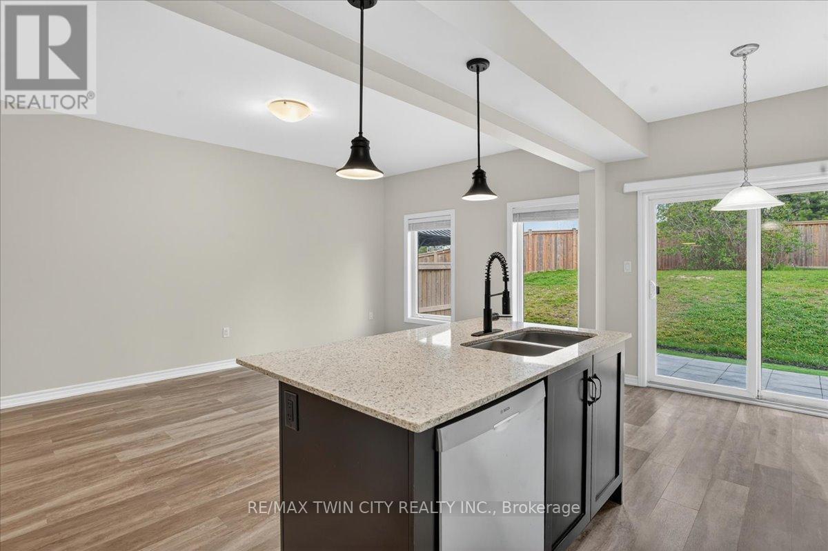 16 - 324 Equestrian Way, Cambridge, Ontario  N3E 0E2 - Photo 24 - X13112706
