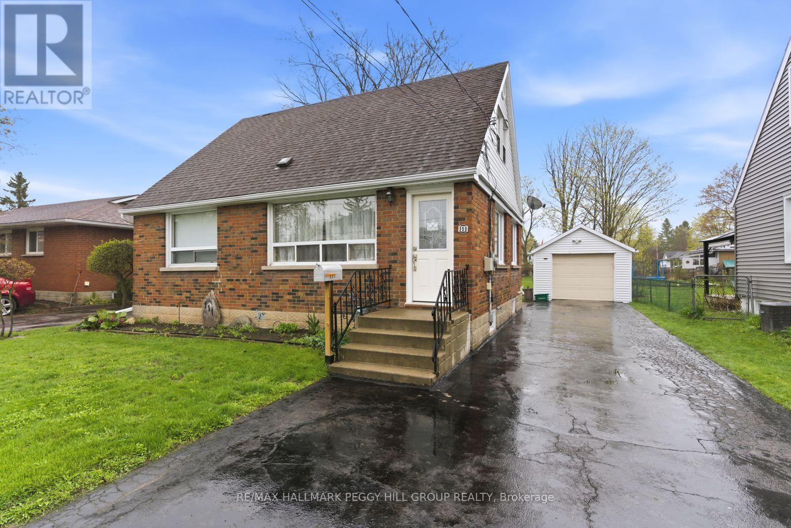 111 ELGIN STREET, Kawartha Lakes, Ontario