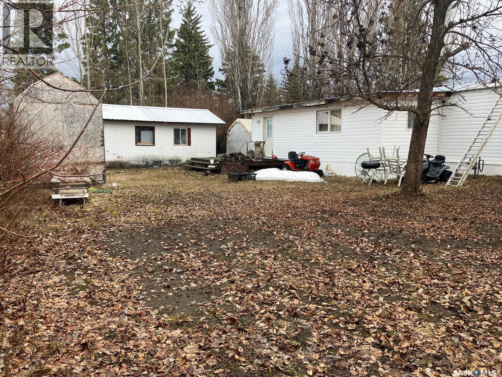 407 Railway Avenue, White Fox, Saskatchewan  S0J 3B0 - Photo 28 - SK035624