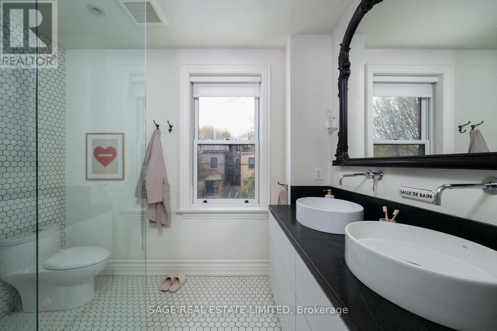 96 De Grassi Street, Toronto, Ontario  M4M 2K3 - Photo 20 - E13112788