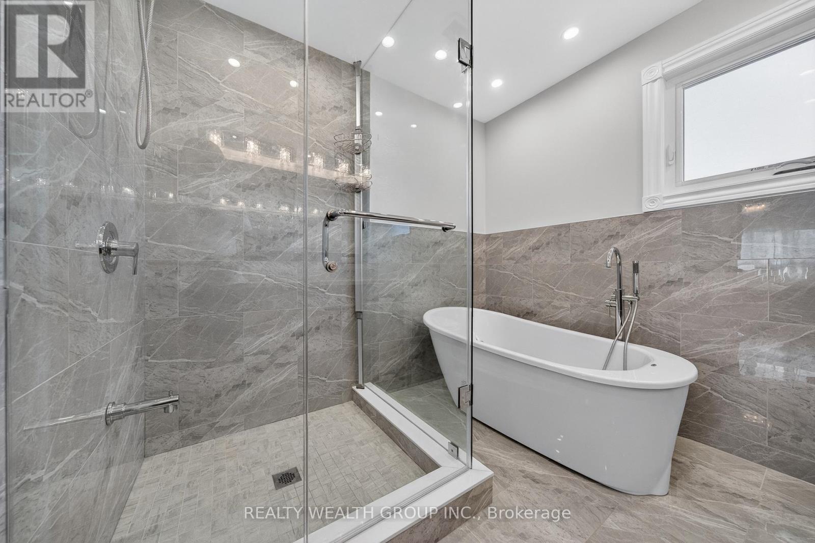 42 Cherhill Drive, Vaughan, Ontario  L6A 1H6 - Photo 23 - N13109956