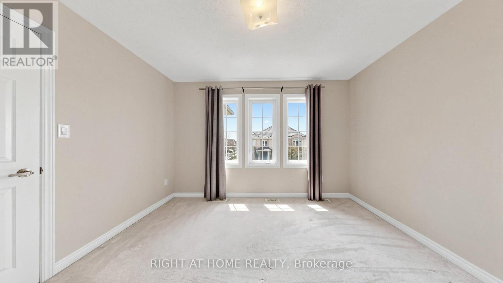 2379 Quetico Crescent, Oakville, Ontario  L6M 0J3 - Photo 26 - W12950224