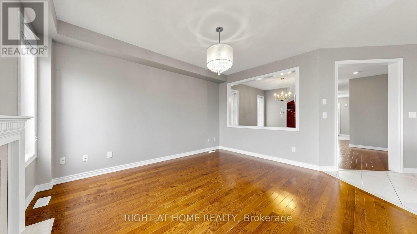 2379 Quetico Crescent, Oakville, Ontario  L6M 0J3 - Photo 6 - W12950224