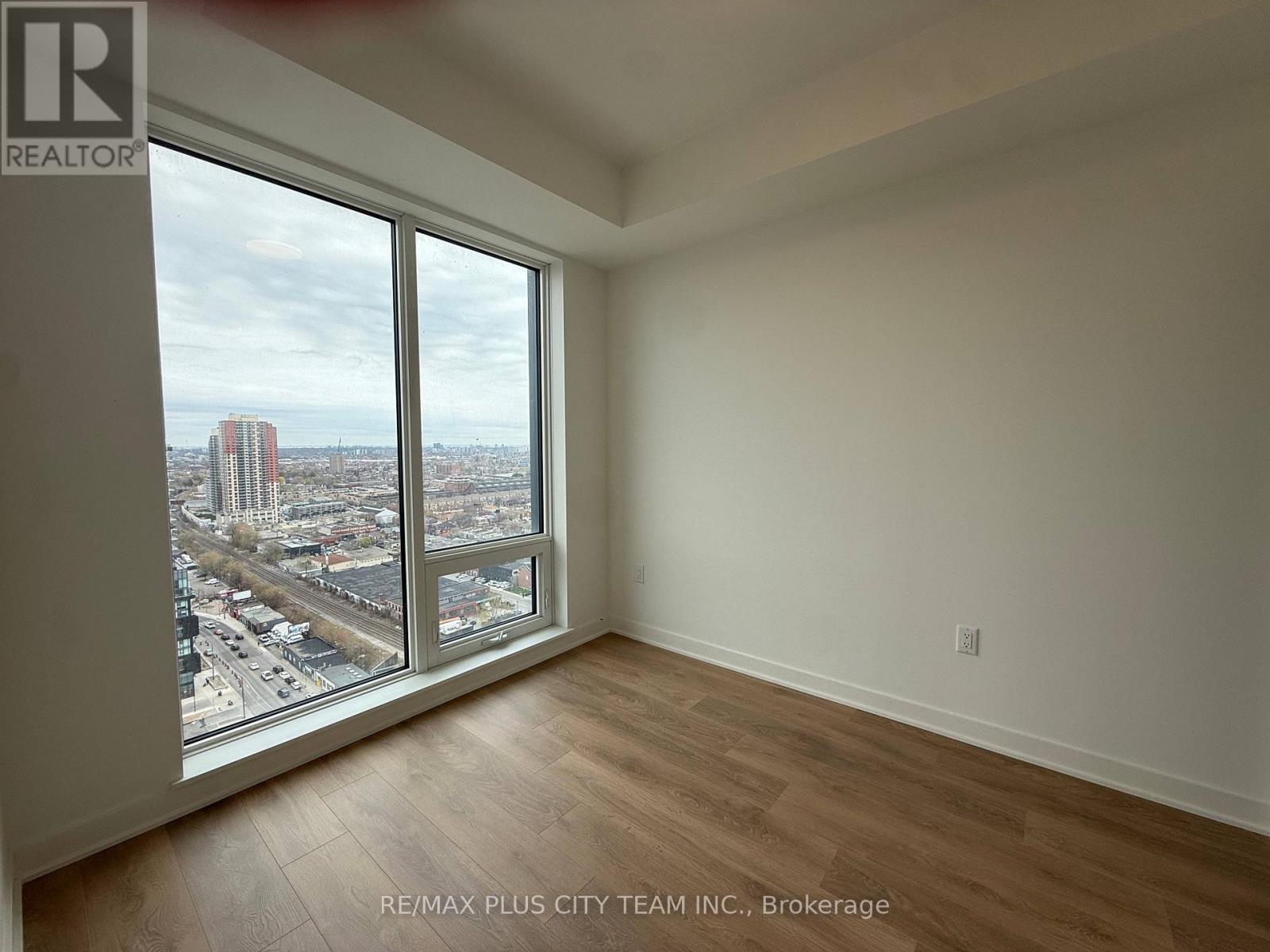 2110 - 1185 Dupont Street, Toronto, Ontario  M6H 0G5 - Photo 13 - W13102522