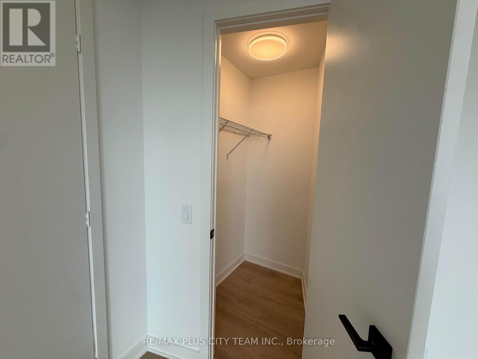2110 - 1185 Dupont Street, Toronto, Ontario  M6H 0G5 - Photo 15 - W13102522