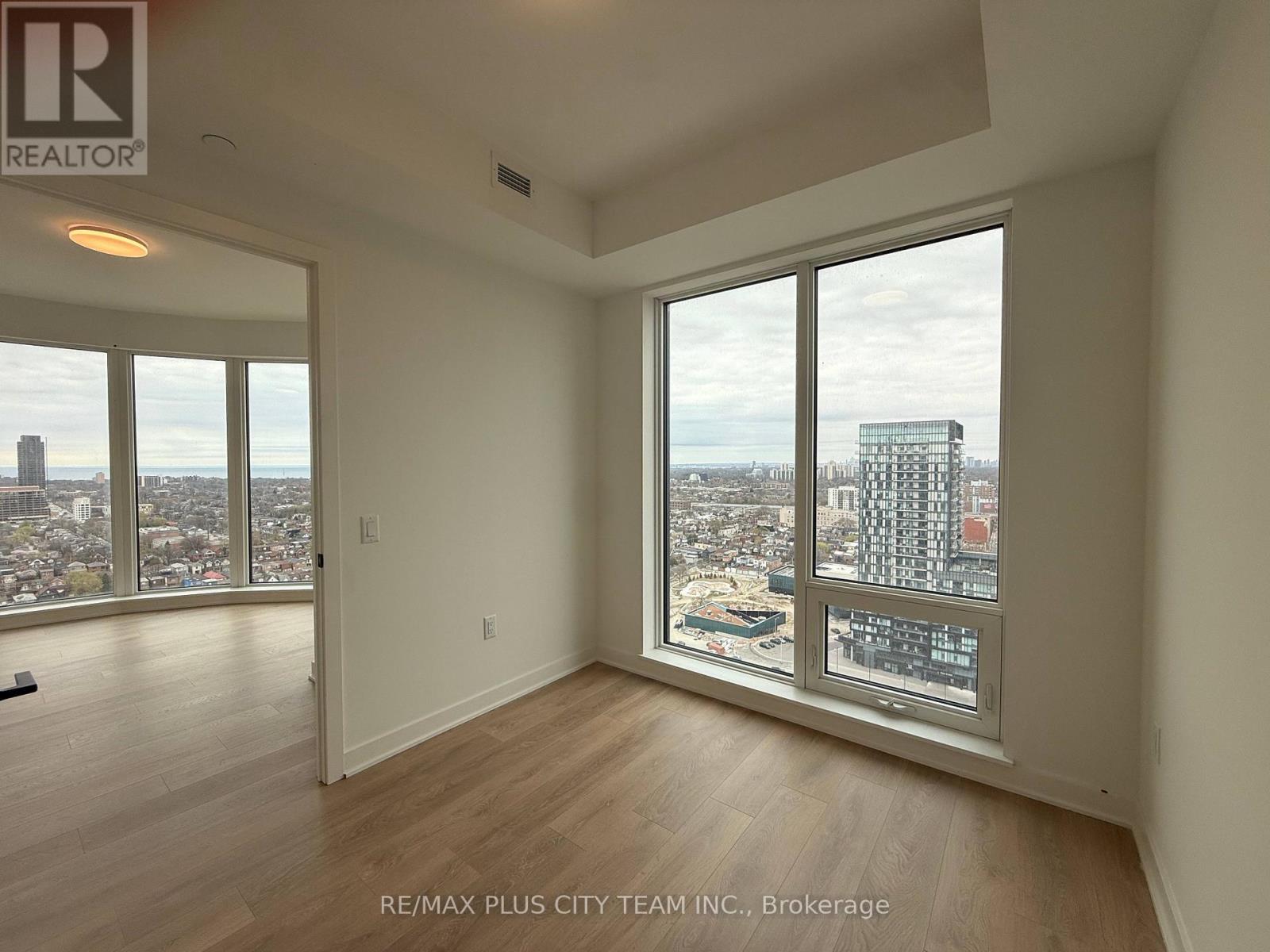2110 - 1185 Dupont Street, Toronto, Ontario  M6H 0G5 - Photo 17 - W13102522