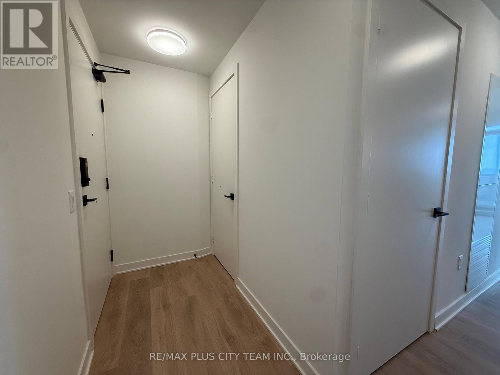 2110 - 1185 Dupont Street, Toronto, Ontario  M6H 0G5 - Photo 21 - W13102522