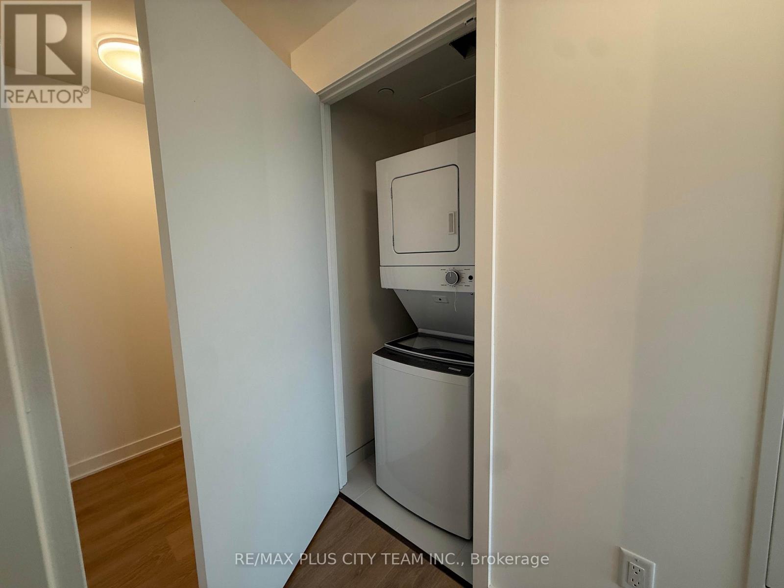 2110 - 1185 Dupont Street, Toronto, Ontario  M6H 0G5 - Photo 22 - W13102522