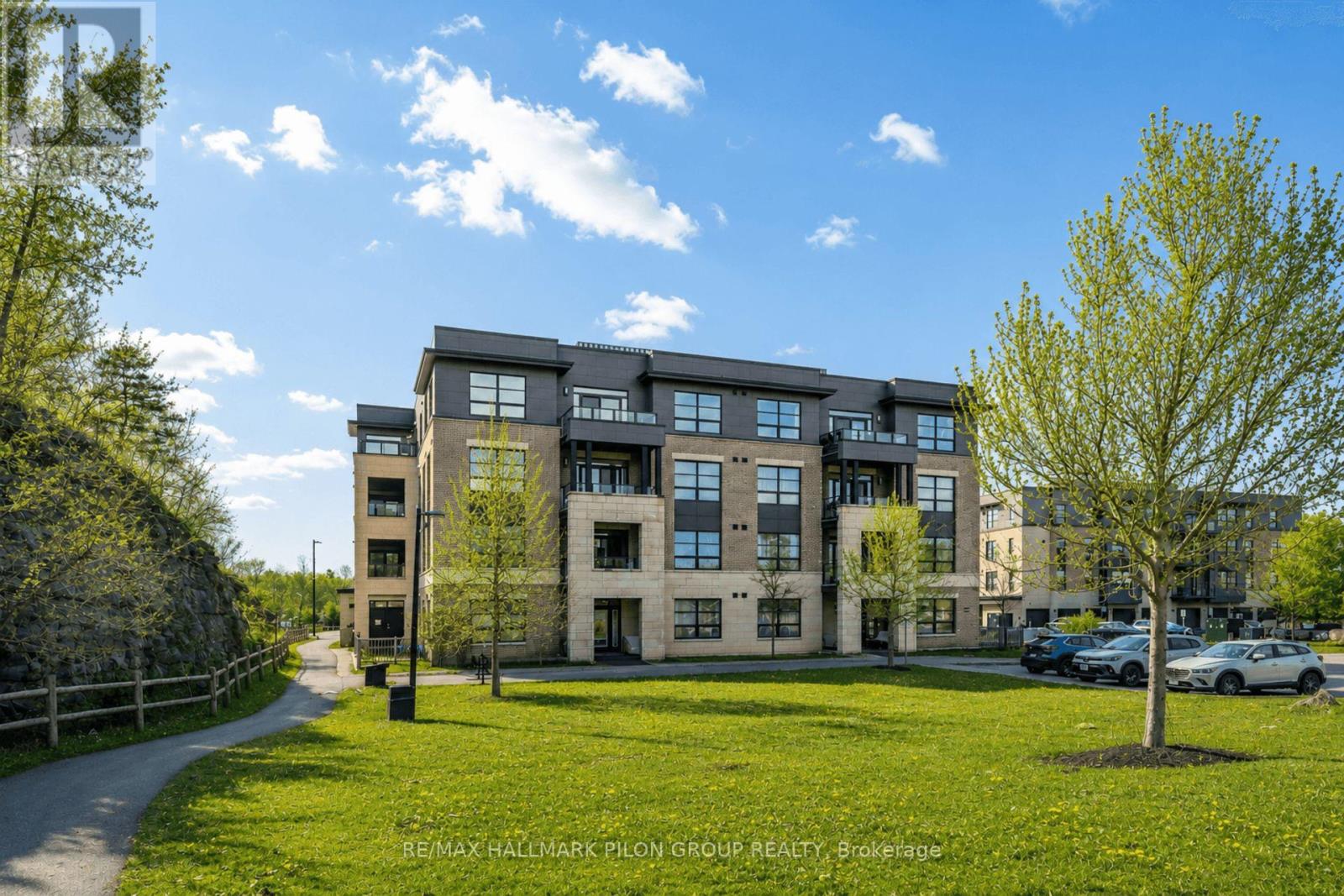 403 - 230 Titanium Private, Ottawa, Ontario  K1C 0C1 - Photo 1 - X12943428