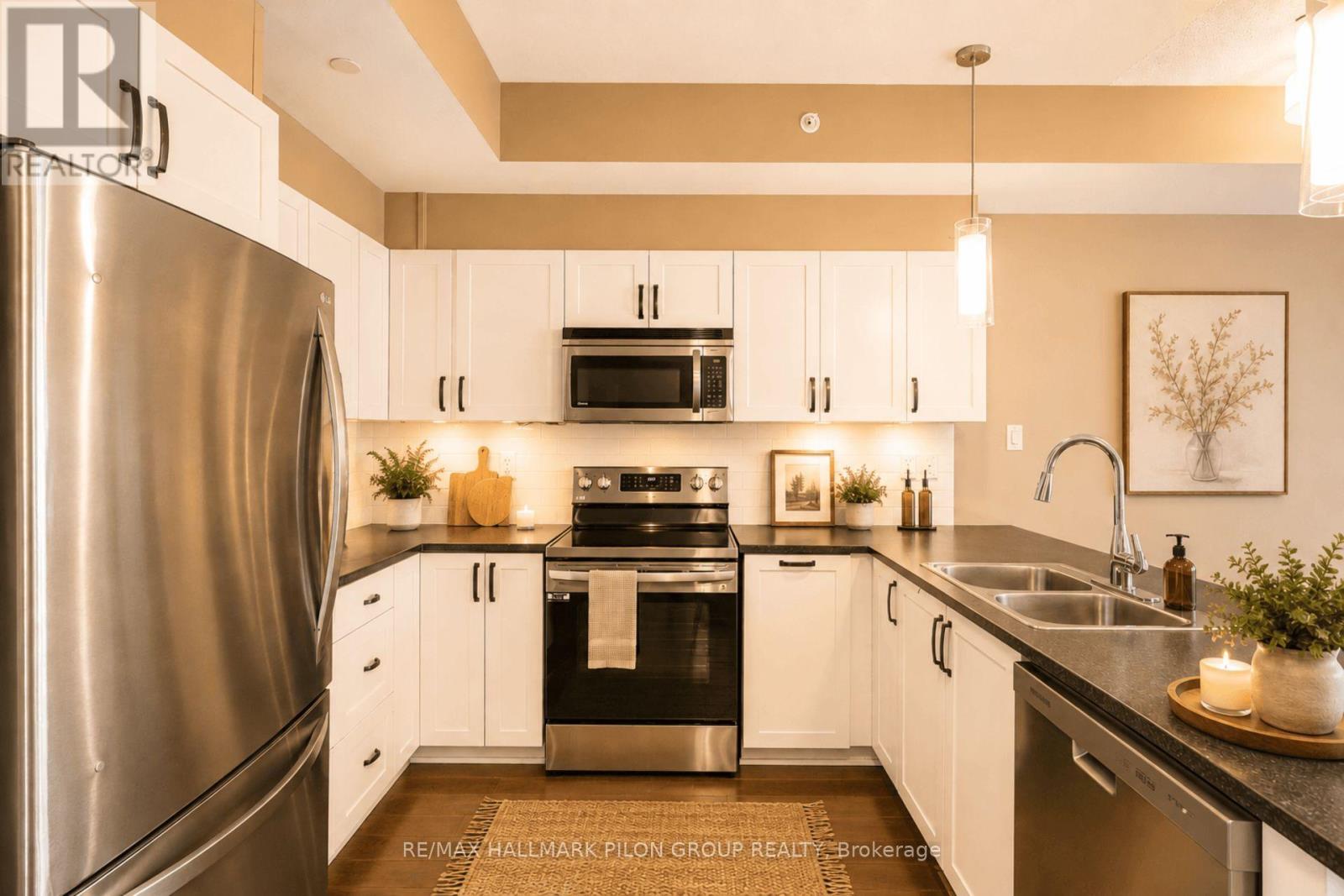 403 - 230 Titanium Private, Ottawa, Ontario  K1C 0C1 - Photo 3 - X12943428