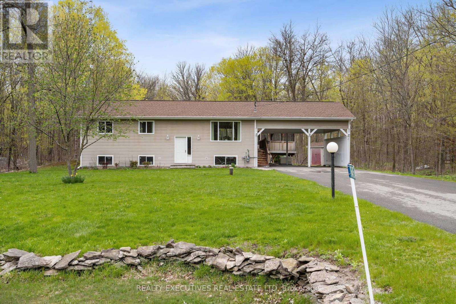 7645 LAWRENCE STREET, Ottawa, Ontario