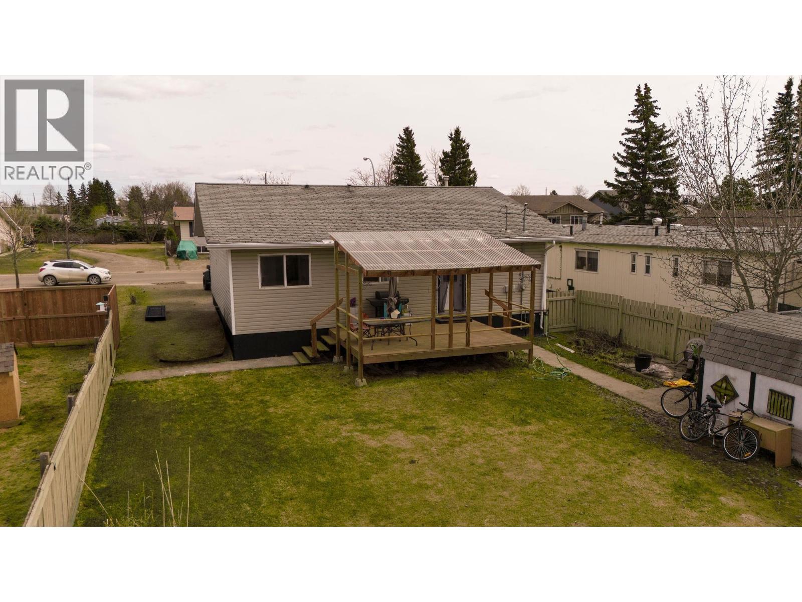 9016 77 Street, Fort St. John, British Columbia  V1J 3A6 - Photo 2 - R3122072