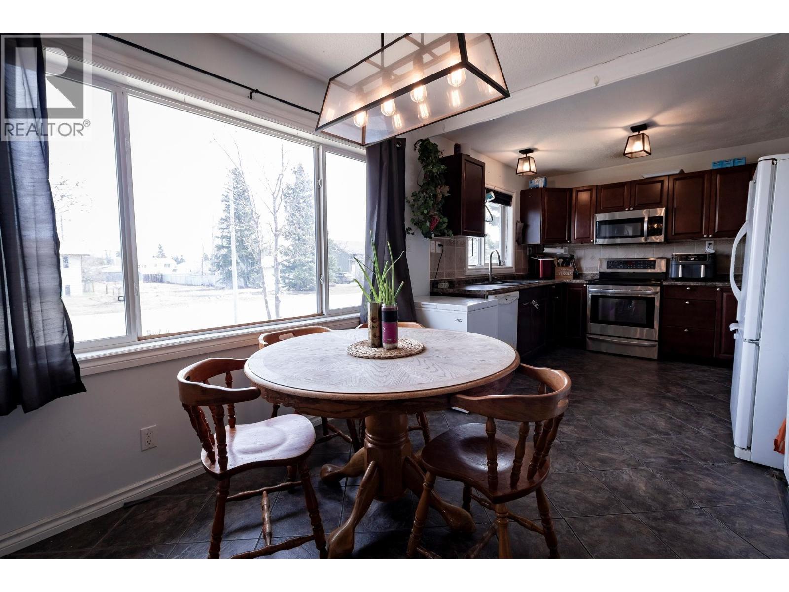 9016 77 Street, Fort St. John, British Columbia  V1J 3A6 - Photo 5 - R3122072